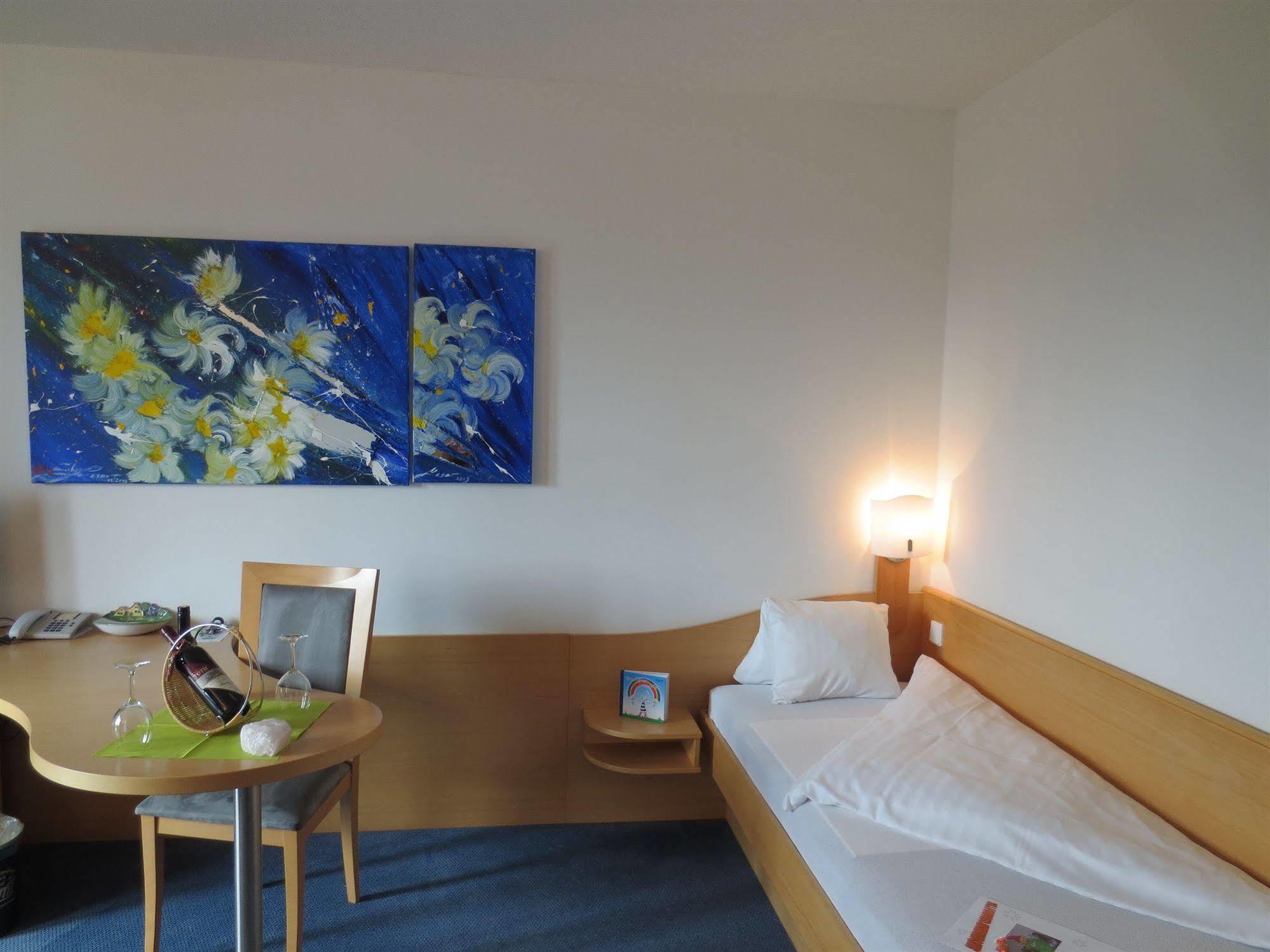Hotel Xylophon - Inklusive Thermeneintritte Lutzmannsburg Luaran gambar